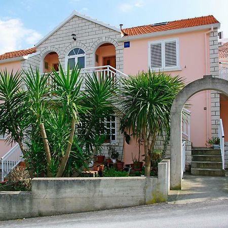Apartments Julija Vela Luka Eksteriør billede