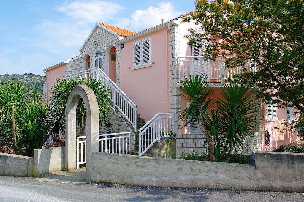 Apartments Julija Vela Luka Eksteriør billede