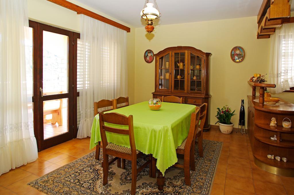 Apartments Julija Vela Luka Værelse billede