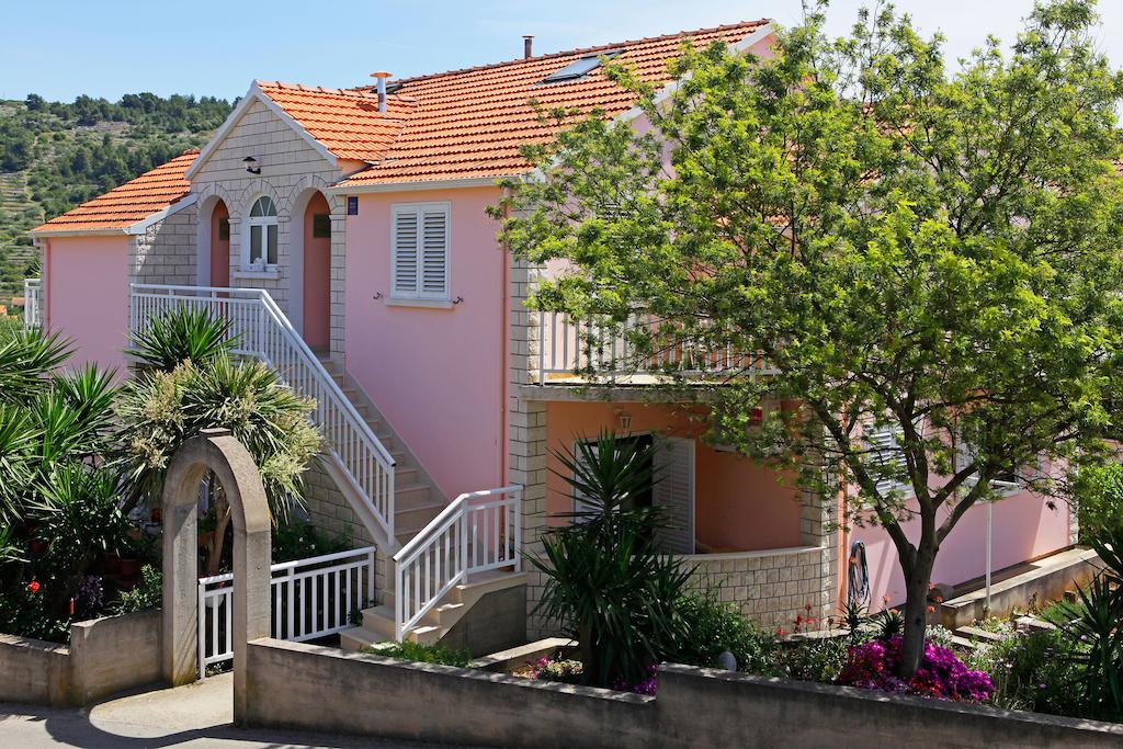 Apartments Julija Vela Luka Eksteriør billede